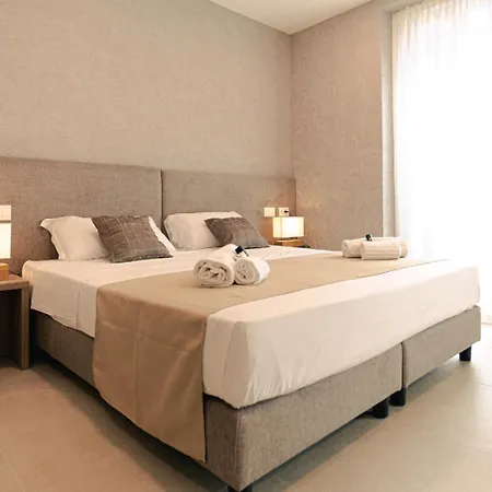 Palazzo Borgo Trento Primo - Silkeys Apartman Verona