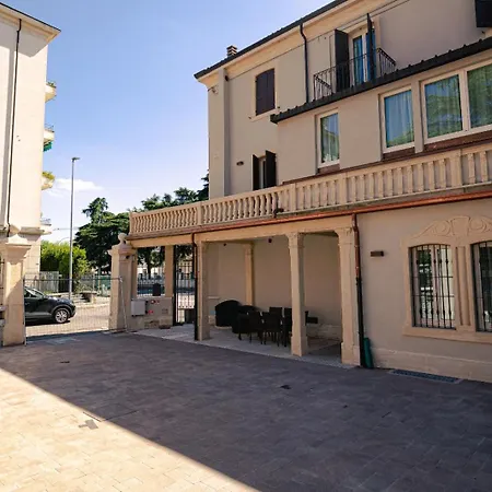Daire Palazzo Borgo Trento Primo - Silkeys *